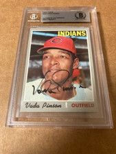 VADA PINSON Signed 1970 Topps Card #445 Beckett Authenticated NM Card