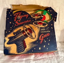 Vintage Parks Plastics Company Flying Saucers and Launchers Gun w/Box