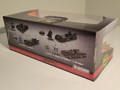 Jada Toys Classic TV Series 1966 Batmobile & Batman (98259) - Picture 7 of 10