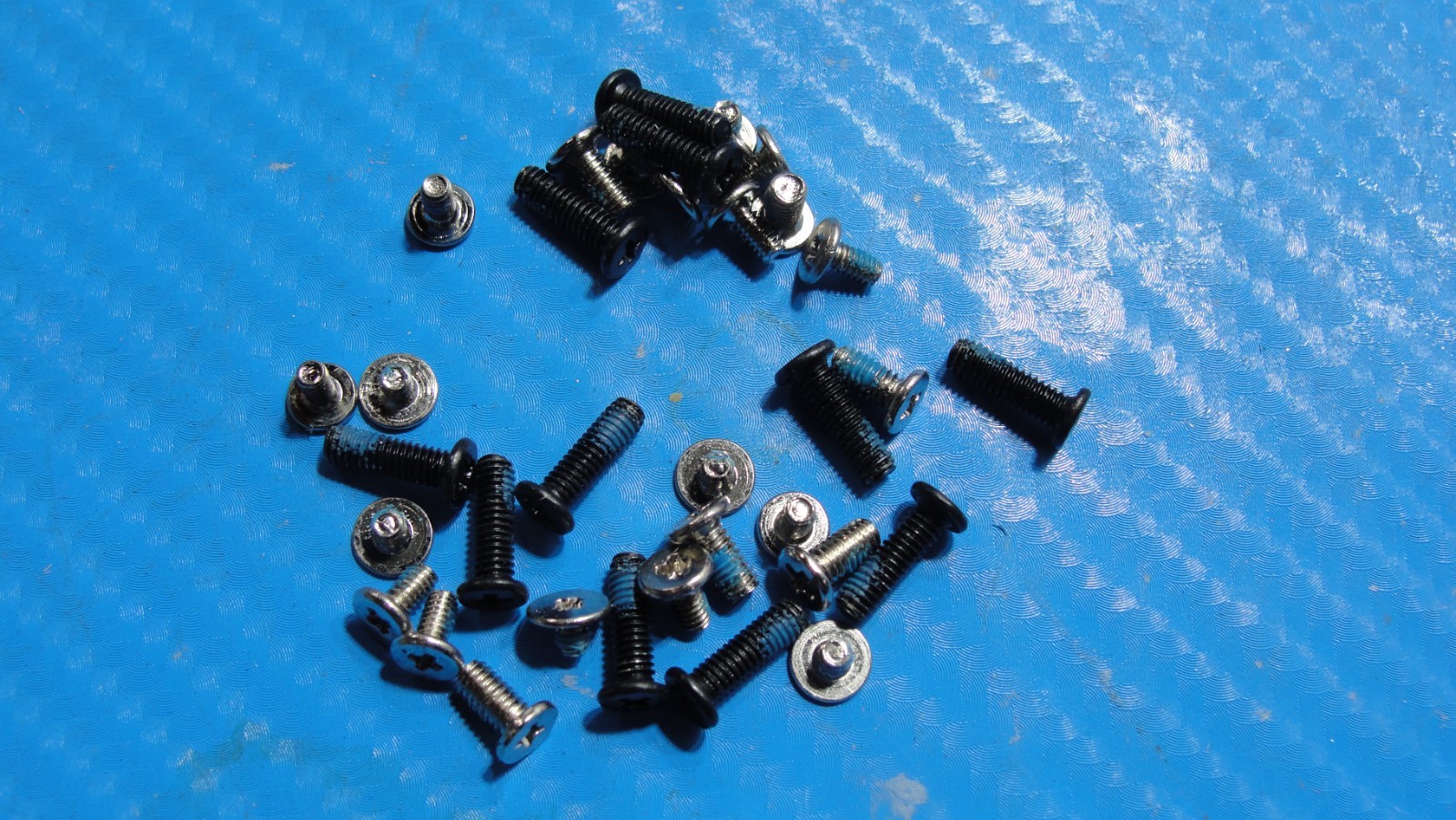 Acer Nitro 5 15.6” AN515-54-5659 Genuine Screw Set Screws for Repair ScrewSet