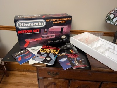 Vintage Nintendo Action Set Console Box w/ Foam + Brochures + Cables
