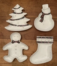 Discontinued & Rare Juliska Berry & Thread Set of 4 Christmas Party Plates