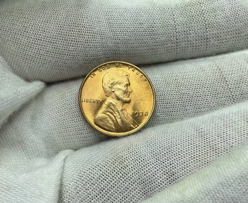 1938 p Lincoln Cent ** CHOICE GEM BU RD RED ** Actual Coin ** FREE SHIPPING S258