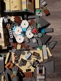 LEGO Harry Potter Hogwarts Castle & 8 Minifigures Set Missing parts Please View 