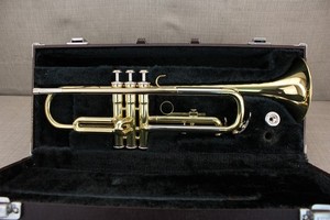 Yamaha YTR 2320 Bb Beginner/Student Trumpet