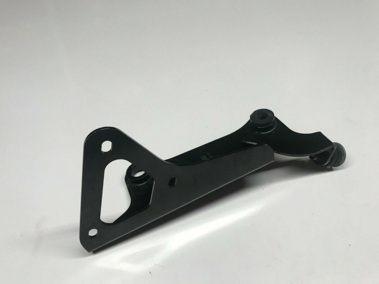 MCLAREN 650s MP4-12C INTERCOOLER SUPPORT BRACKET MOUNT OEM 00131695