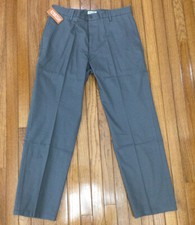 New Dockers Men  s Gray Signature Khaki No Wrinkles Pants Sz 36 X 32 MSRP 62