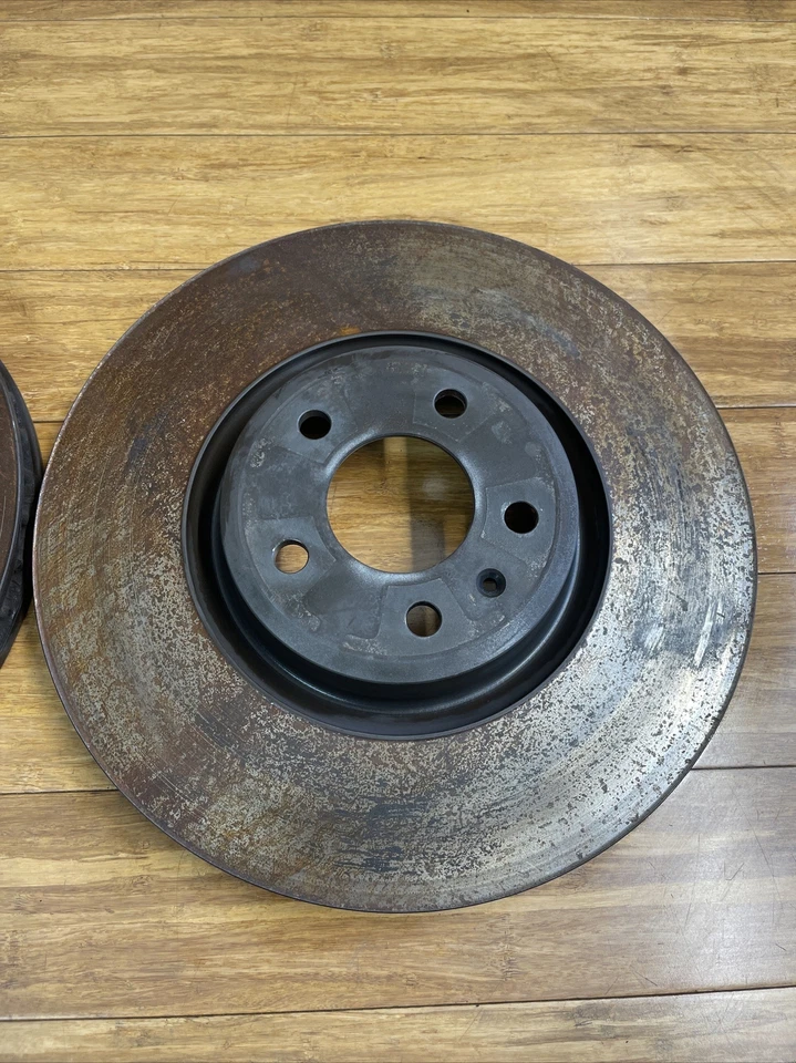 Disco rotores de freno delanteros izquierdo y derecho Audi A5 S5 S4 RS5 2018-2023 34 k OEM Foto 3 de 4