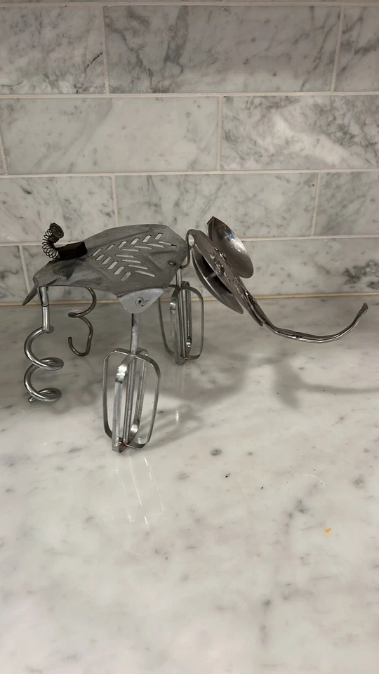Abstract Elephant Sculpture- Spoon & Kitchen Utensil - Image 4 of 4