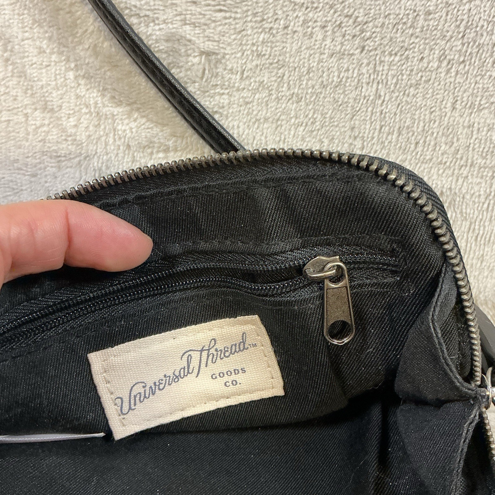 Universal Thread Small Black Wallet/bag. - image 6