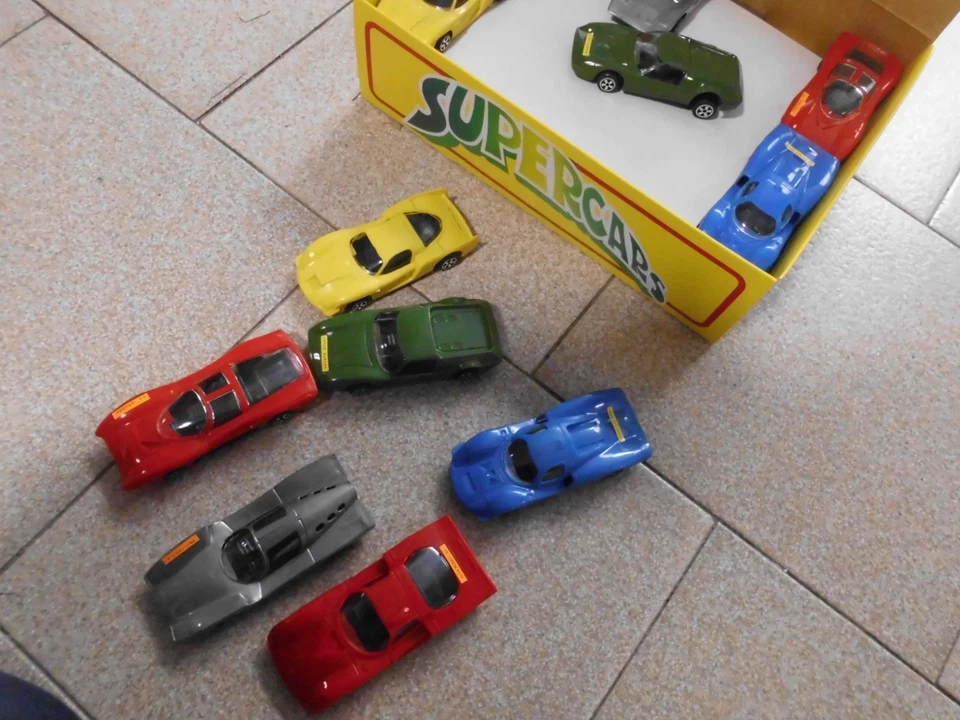 scatolo 36 auto POLISTIL P 48 STATICA SCALA 1:32 IN PLASTICA ruote FIRESTONE - Image 4 of 4