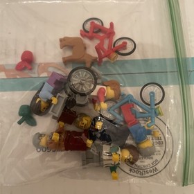 LEGO CITY: Bus Station (60154) Used Complete With Minifigs And Instructions