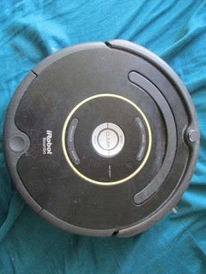 iRobot Roomba 650 650 Robotic Vacuum Cleaner