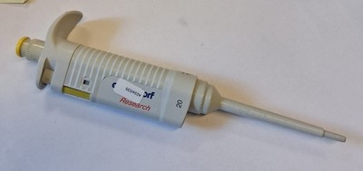 Pipette  Eppendorf Research  zur Auswahl