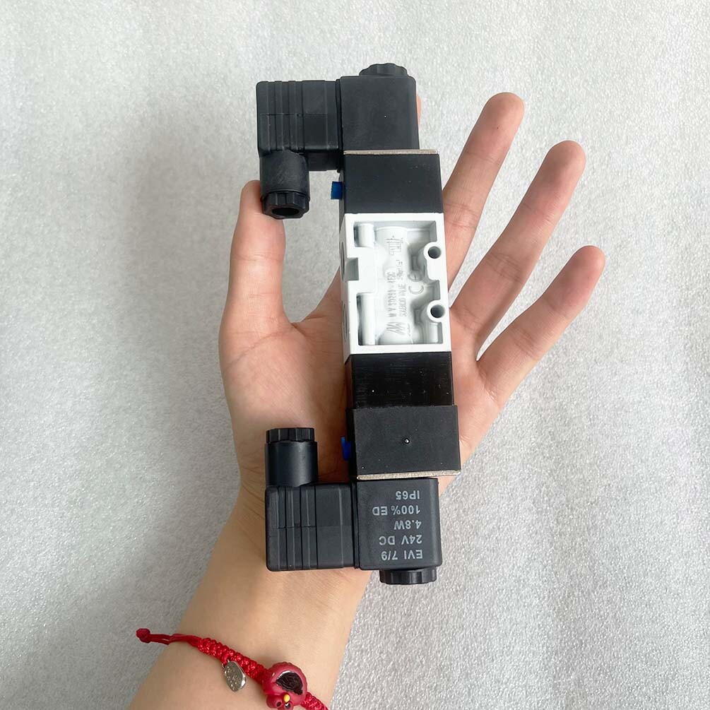 559975_3 559975_3
