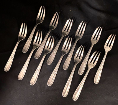 BEAUTIFUL SET OF (3) CHRISTOFLE SEAFOOD/OYSTER FORKS 5 3/4'', SILVER PLATED v/g