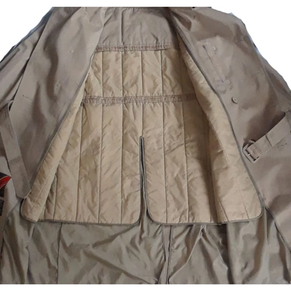 Trench coat Oleg Cassini bege marrom masculino tamanho 44 regular com cinto e forro - Imagem 4 de 4