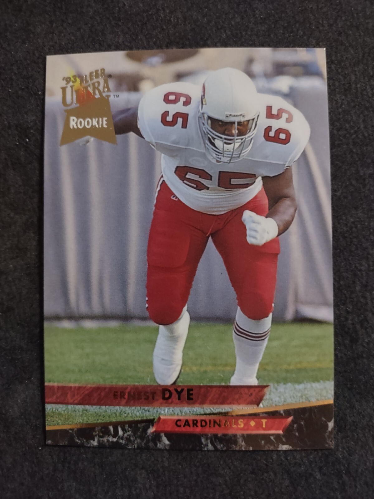 1993 Fleer Ultra Ernest Dye #378 Rookie Phoenix Cardinals RC Football Card