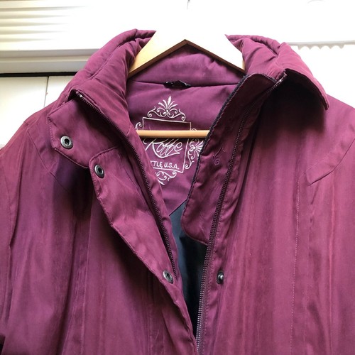 Rolfe Seattle, WA Snowsuit. Sz 12. Puffer. Lined. Zips with Snaps, Belt. - Picture 8 of 11