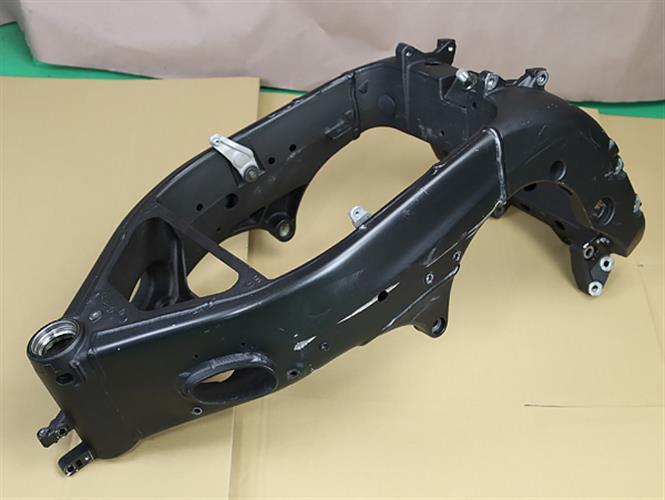 パーツ YAMAHA yzfr1 5vy Yamaha YZF R1 Genuine Frame 5VY 2006 USED | eBay