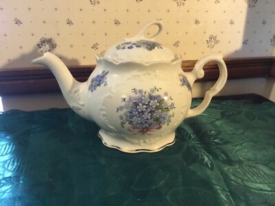 CROWN DORSET STAFFORDSHIRE ENGLAND FINE CHINA FORGET ME NOTS TEAPOT LEAKS