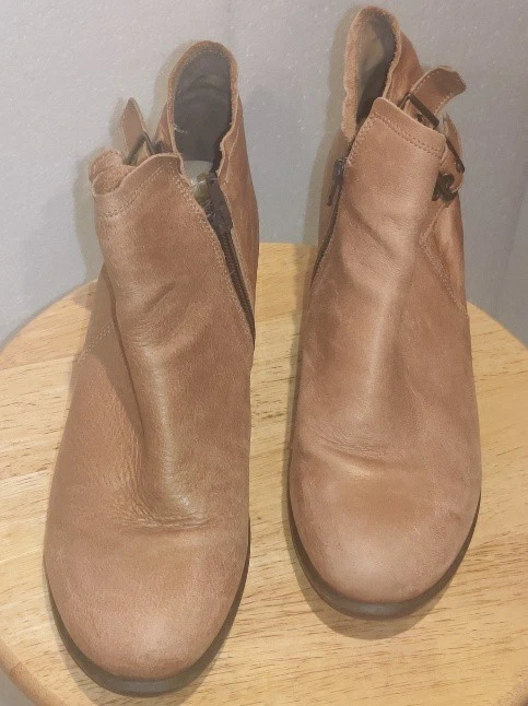 Botines de cuero Fly London para mujer talla 10 detalle de hebilla Foto 4 de 4