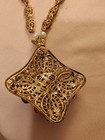 VINTAGE WEST.GERMANY GOLD TONE FILIGREE FAUX PEARL CAB PENDANT CHAIN NECKLACE — photo 4