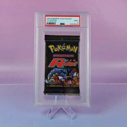 TEAM ROCKET GRADED BOOSTER POKEMON 1ST EDITION GYARADOS 2000 ENGLISH PSA 9