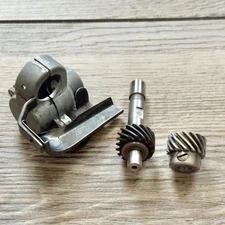 Vintage Original Pfaff 130 Sewing Machine Bobbin Rotary Hook Gears & Cover