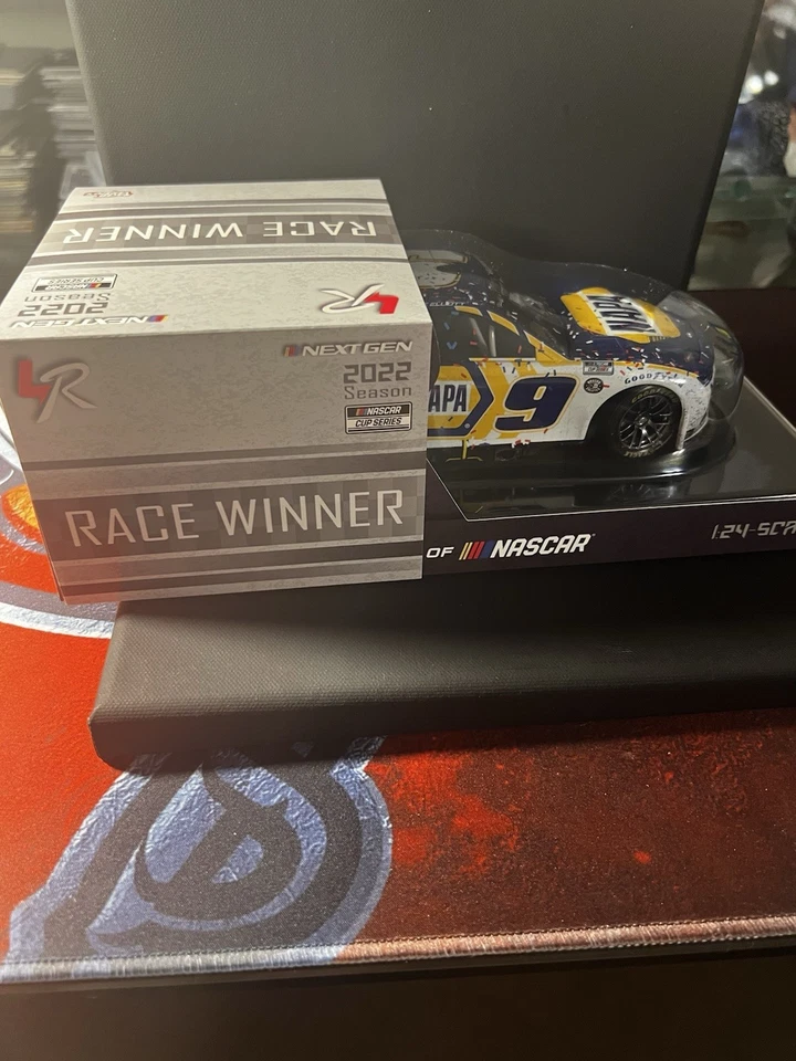 CHASE ELLIOTT Elite GALAXY 1 of 1260 #9 NAPA Dover Win 2022 RACE WINNER 1/24 - Image 4 of 4