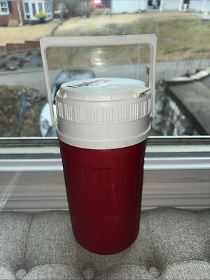 Vintage Igloo Lipton Iced Tea Half Gallon Cooler Red/White