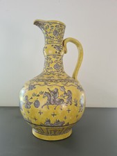 Gro&szlig;e China Vase gelb - "Richter Di"  - antik ? - gro&szlig;er Krug - Wasserkrug