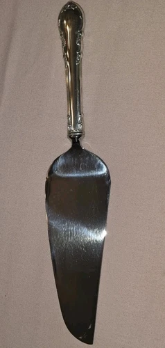 Lunt Modern Victorian Sterling Silver Cake Server