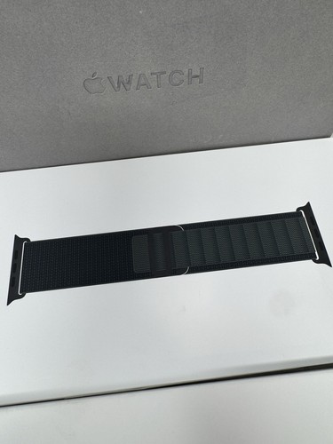 Apple Watch Ultra 2 (GPS + Cellular) 49 mm boîtier en titane noir avec bracelet vert alpin - Photo 6 sur 7