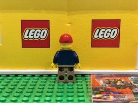 Lego Man with Plaid Button Shirt Minifigure Van and Caravan Set 60117 cty0625