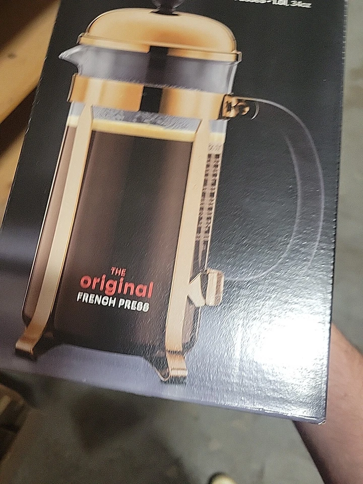 Cafetera de prensa francesa Chambord de Bodum, 34 oz (8 tazas) blanca Foto 4 de 4