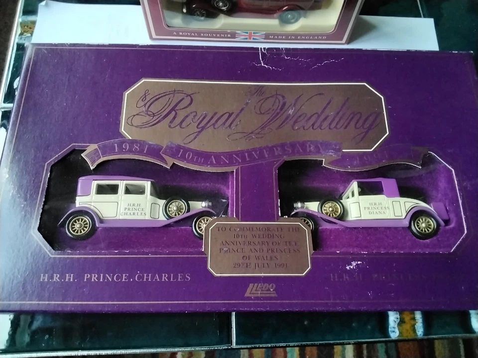 LLEDO The QUEEN 65th BIRTHDAY & ROYAL WEDDING 10th ANNIVERSARY 1981 -1991 — 第 2/4 张图片