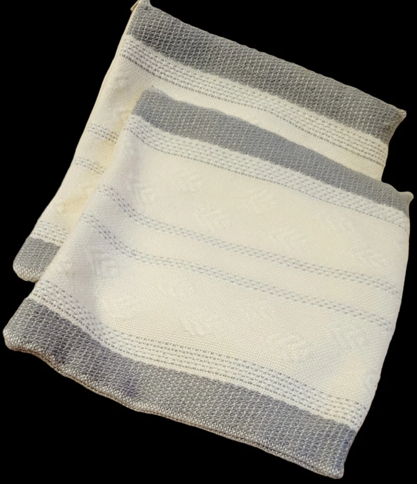 2 fundas de almohada tejidas suéter tejido gofre hoja azul gris/marfil Manor de colección SOLO Foto 3 de 4