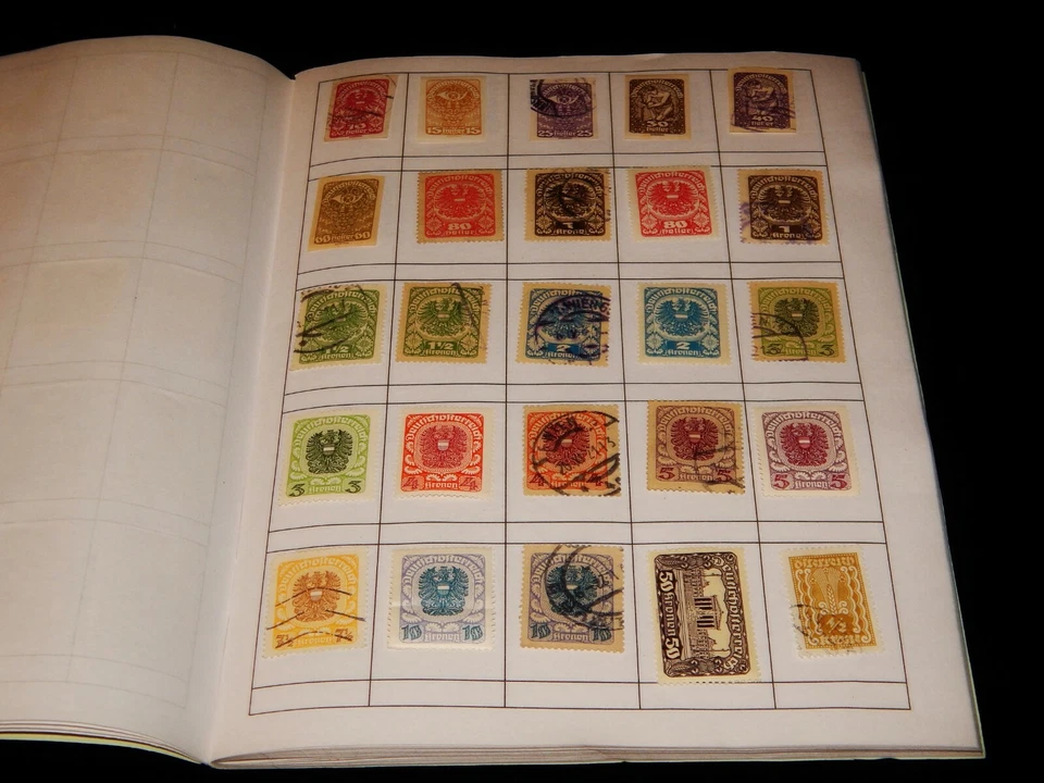 Vintage Stamp Book, 925 AUSTRIA POSTAL ISSUES 1872-2004, 37 Pages, Mounted - Image 4 of 4