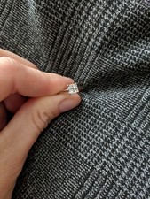 Bague de fiançailles coupe princesse 1/8ème carat