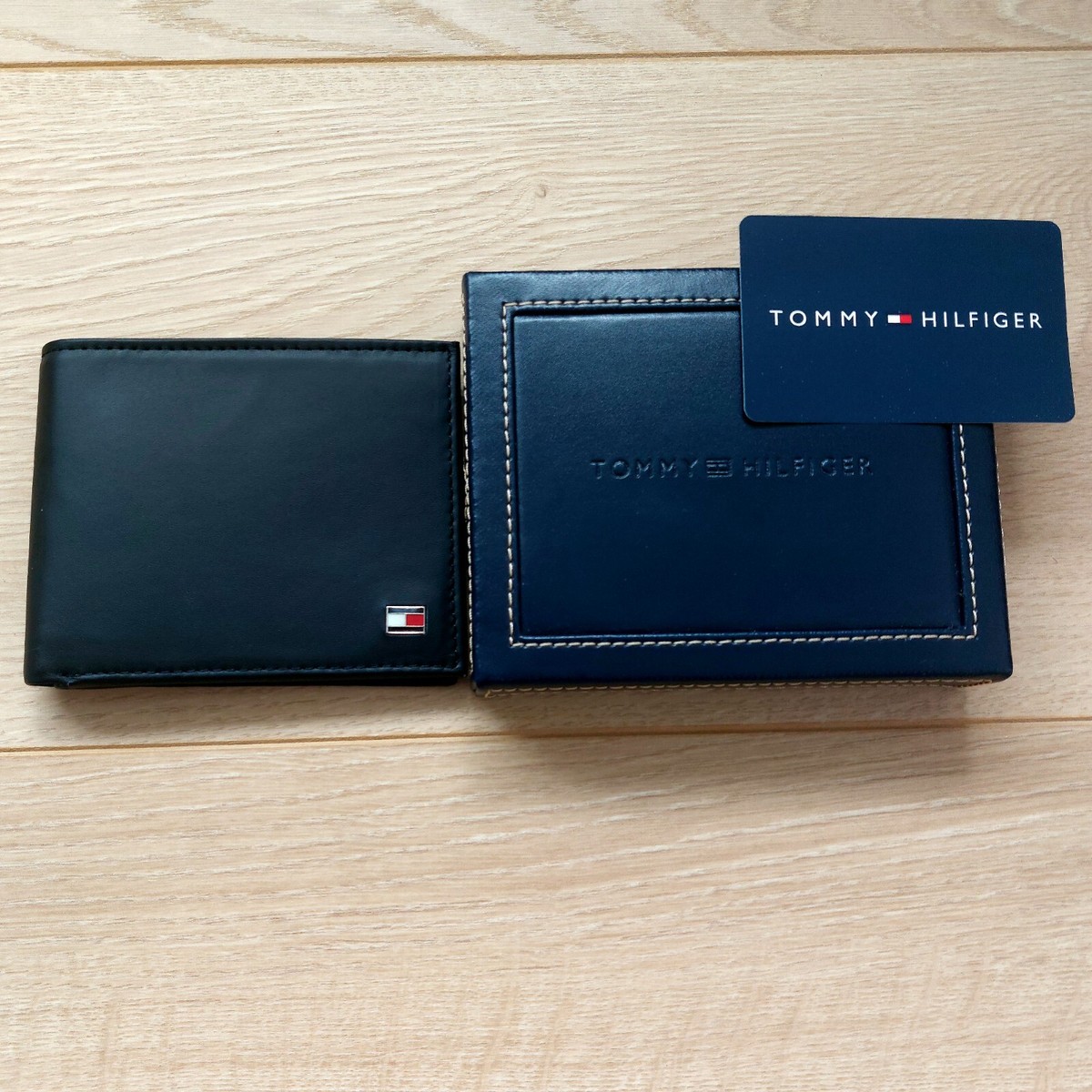 Tommy Hilfiger SW-91-4679N-BLK Billfold Leather Wallet Black for