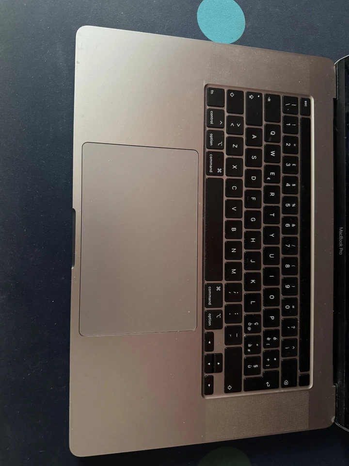 Apple MacBook Pro 16" 2019 · i7 · 16GB · 512GB, foto 3 di 5
