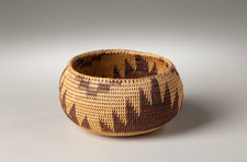 Washoe Coiled Basket, Bold Redbud and Willow Design Circa 1900