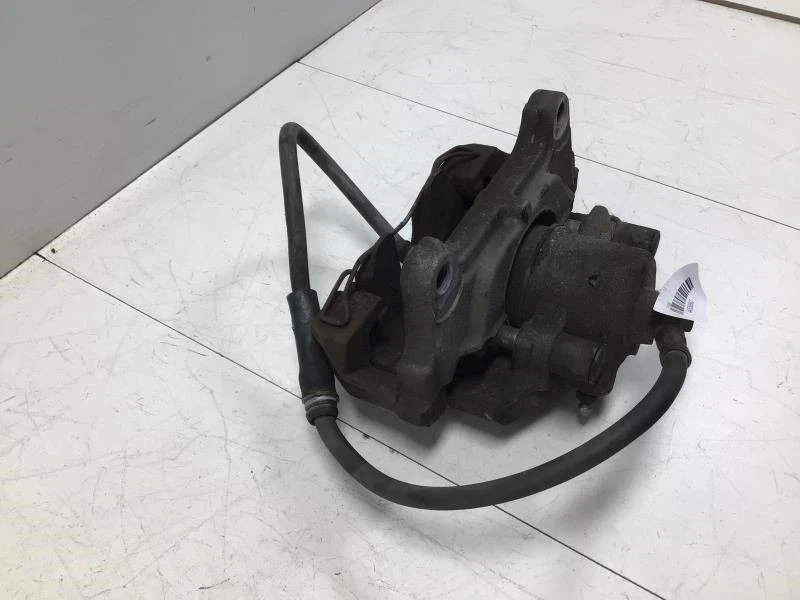 Pinza de freno delantera derecha Volkswagen Passat 2007 compatible con Jetta 05-18 OEM+ Foto 2 de 4