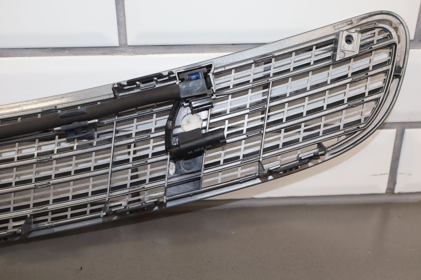 Maybach 57 2007 Cowl panel