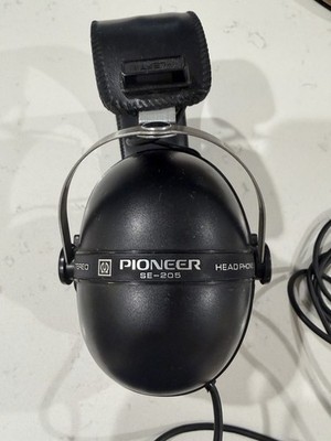Pioneer SE-205 Stereo Headphones