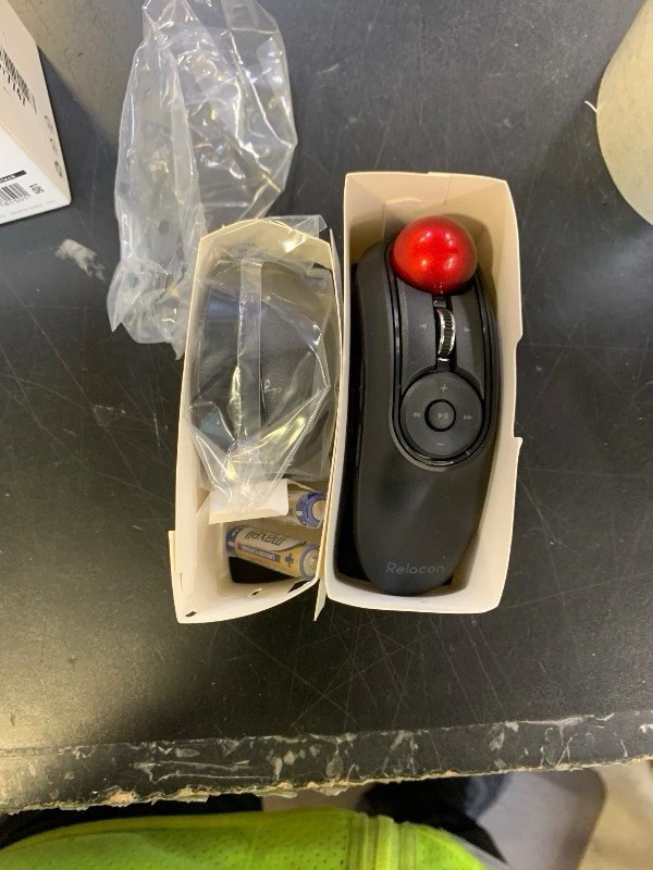 ELECOM M-RT1BRXBK 1500 DPI Bluetooth Trackball Mouse - Black - Image 2 of 3