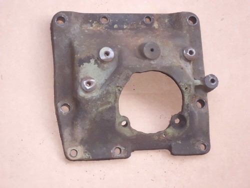 Abdeckung für Lenkgetriebe von Fendt Farmer 2S (FW 138S) mit MWM D208-3