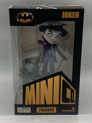 Iron Studios Medico Joker Batman 1989 Vinyl Figure DC Comics