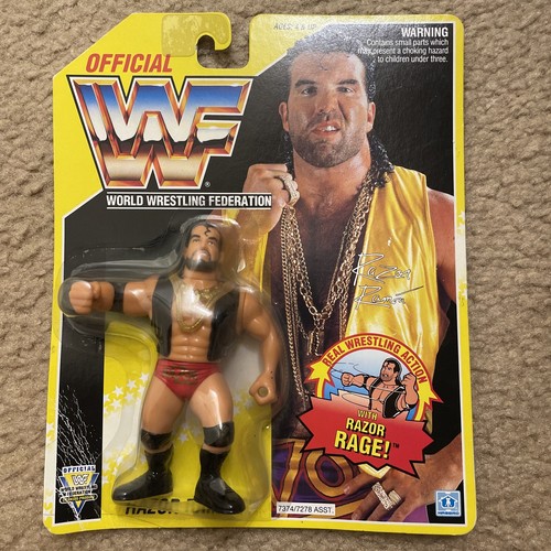 Hasbro WWF WWE RAZOR RAMON 1993 US Yellow Card Wre...